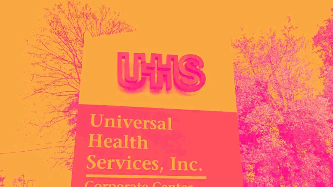 3 Reasons UHS is Risky and 1 Stock to Buy Instead