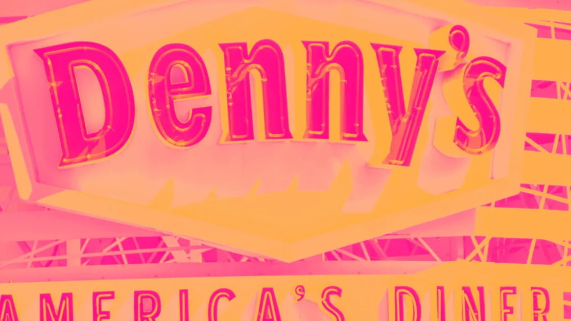3 Reasons to Sell DENN and 1 Stock to Buy Instead