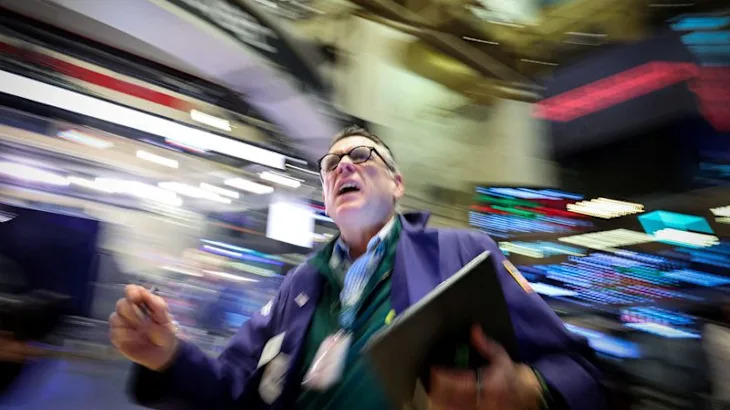 IMF: Trade tensions can lead to stock market crashes