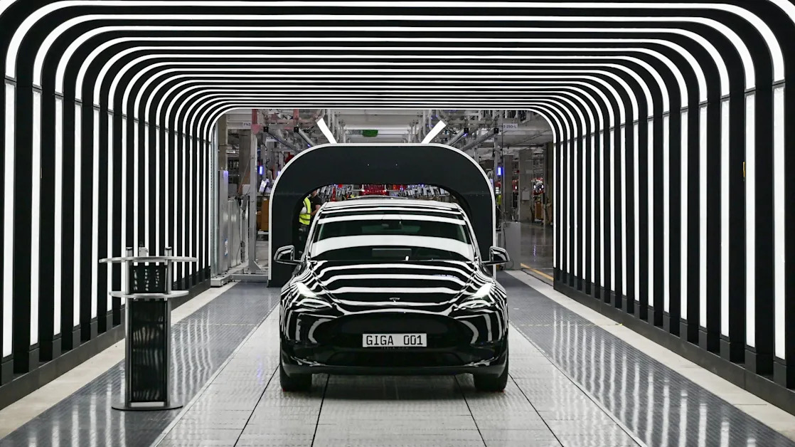 Tesla's struggling stock just saw a dreaded 'death cross' that could signal further losses