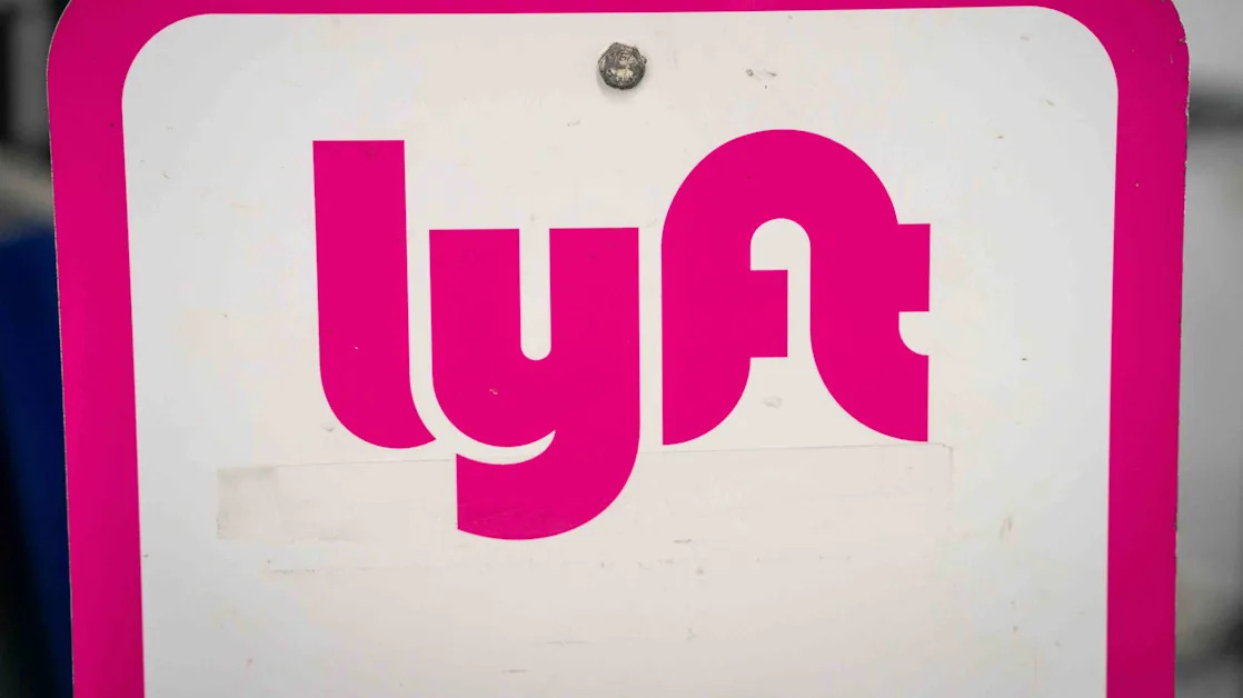 Lyft Stock Rises as Oppenheimer Initiates Coverage at 'Outperform'