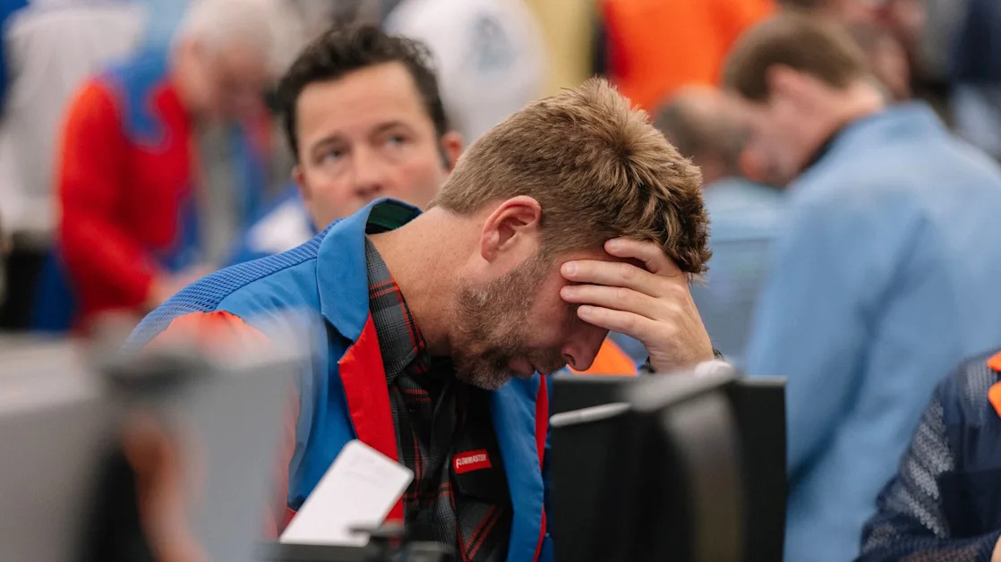 Beneath Market’s Uneasy Calm, Dread Runs Deep Across Wall Street