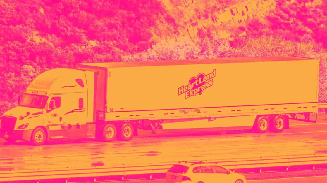3 Reasons to Sell HTLD and 1 Stock to Buy Instead