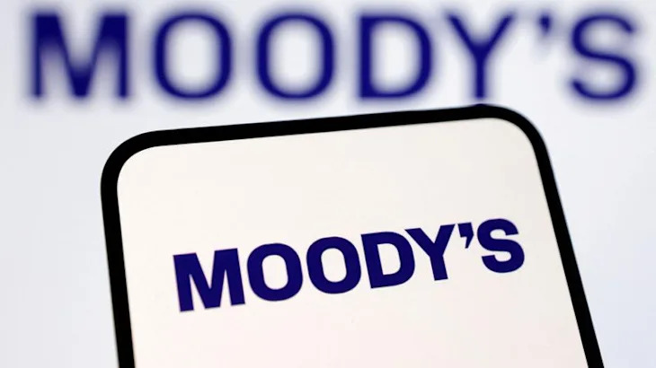 Moody's cuts profit forecast on market volatility after solid first quarter