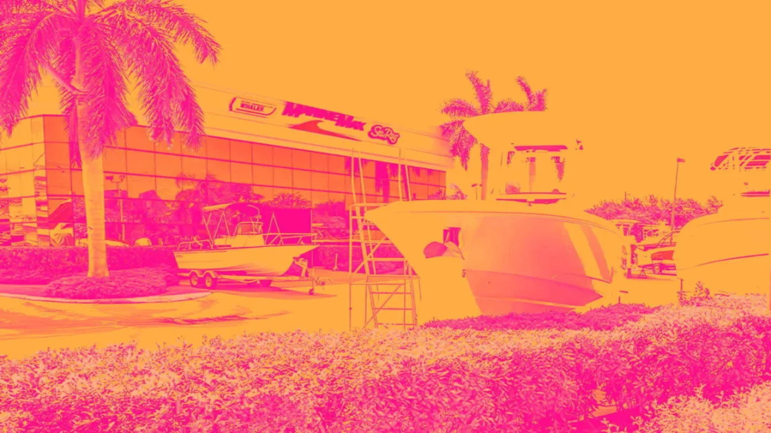 MarineMax’s (NYSE:HZO) Q1: Beats On Revenue, Stock Soars