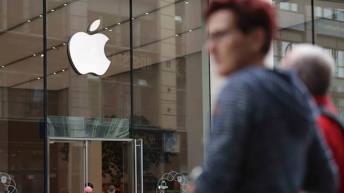 An Apple Bull Trimmed Its Price Target on the Stock Today. Here's Why.