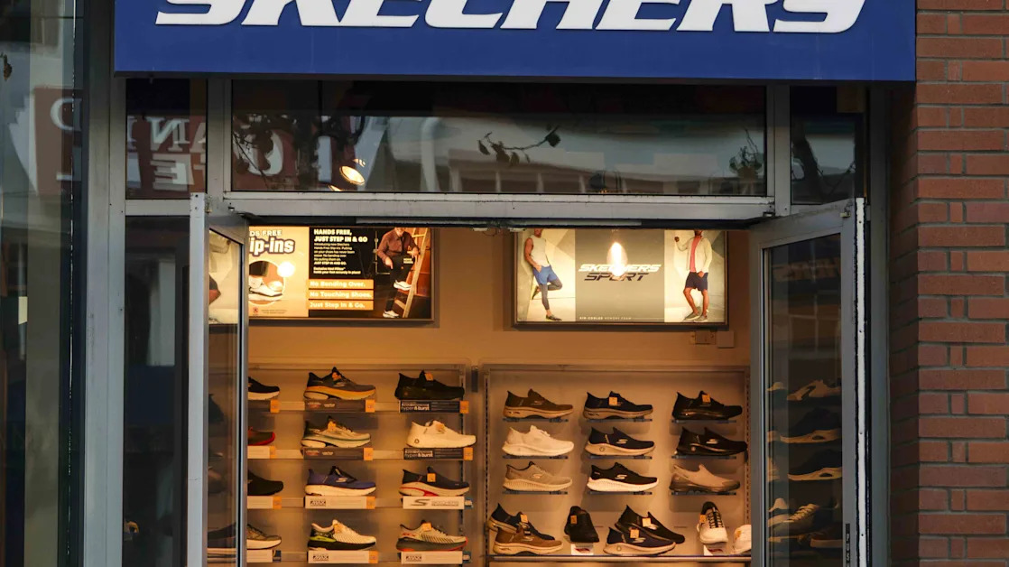 Skechers USA Stock Sinks as Footwear Firm Pulls Outlook