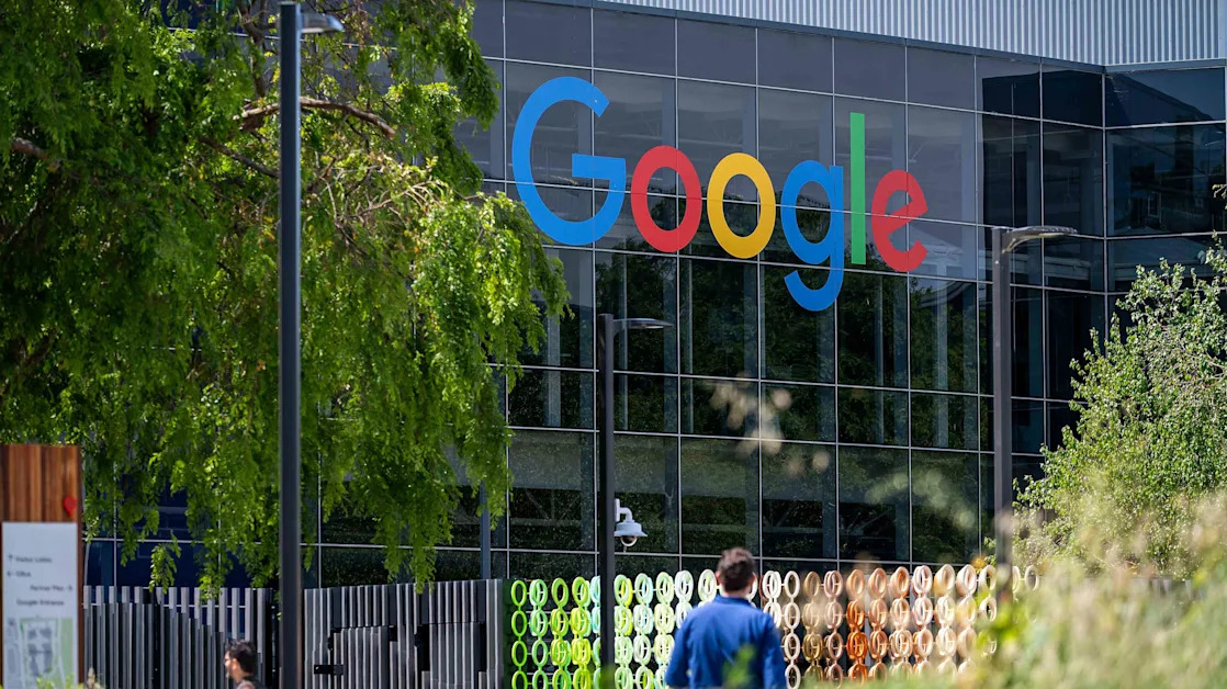 Google Parent Alphabet’s Stock Climbs as Analysts Raise Targets on AI-Driven Growth