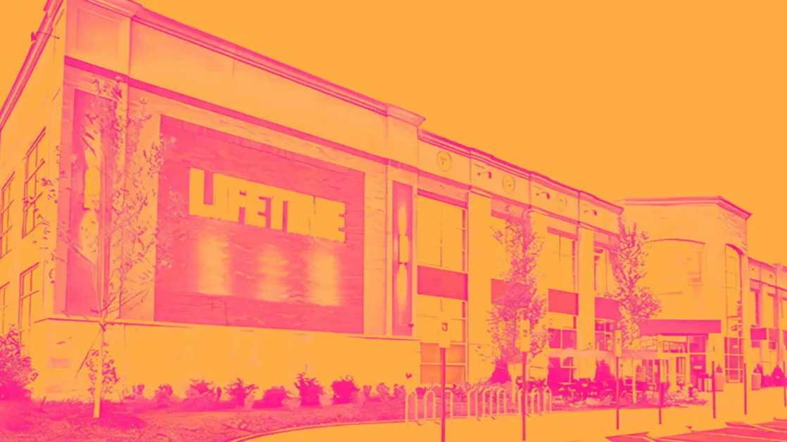 Q4 Rundown: Life Time (NYSE:LTH) Vs Other Leisure Facilities Stocks