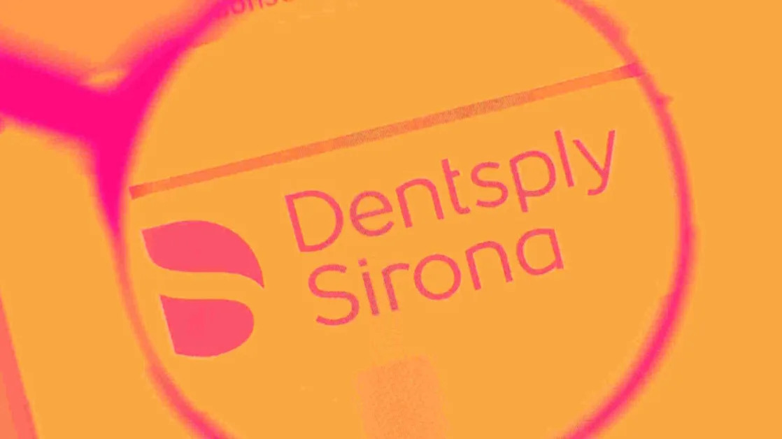 Q4 Rundown: Dentsply Sirona (NASDAQ:XRAY) Vs Other Dental Equipment & Technology Stocks