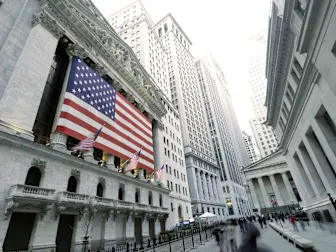 Is the Stock Market Open on Memorial Day? Here's The Summer 2025 Trading Schedule