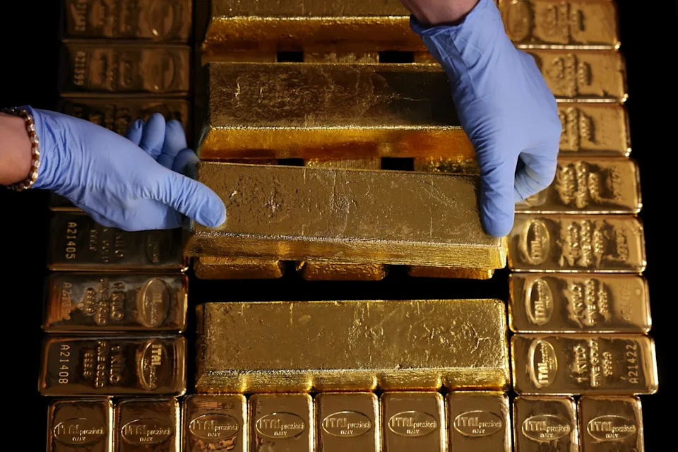 Gold Heads for Weekly Surge as US Fiscal Concerns Cause Tremors