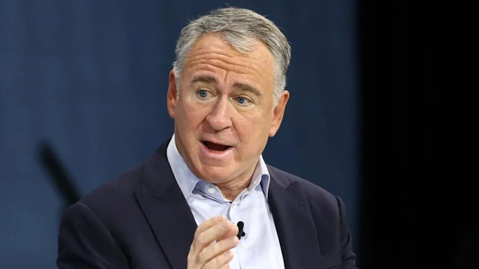 Billionaire fund manager, skeptical of AI, backs shocking stock