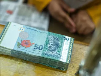 Emerging Market Currencies Gain as ‘Stars Align’ for Sector