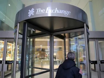 TSX's gains set to slow as trade war hits Canada's economy:Reuters poll