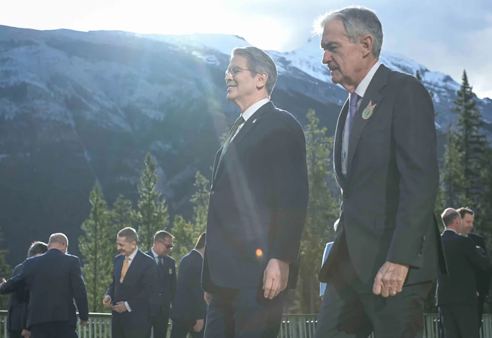 Meeting Minutes Confirm Fed Really Is Stumped About The Economy's Future