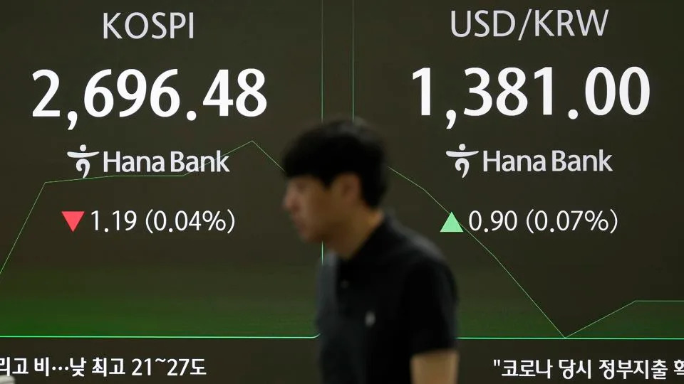 Stocks slide as tariff tensions reignite