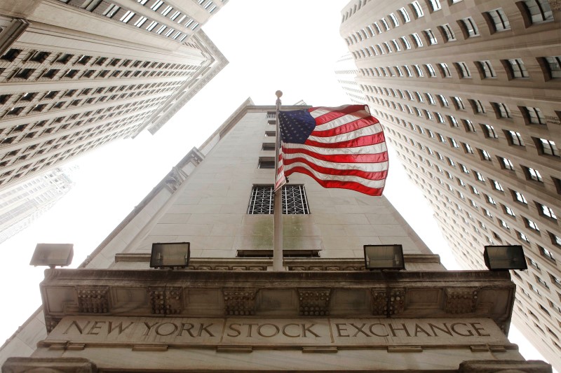 Stock market today: S&P 500 ends flat as weaker labor data stoke economic jitters