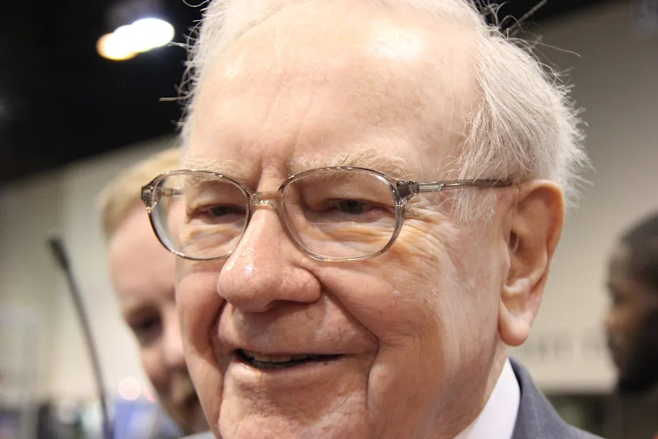 2 Buffett-Style Artificial Intelligence (AI) Stocks That Could Build Long-Term Wealth