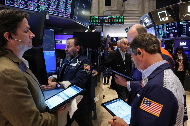 ECB decision due, jobless claims ahead, Broadcom to report - what's...