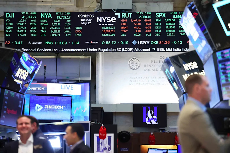 Retail Investors Are Buying AI Stocks, But Not the Ones They Used To