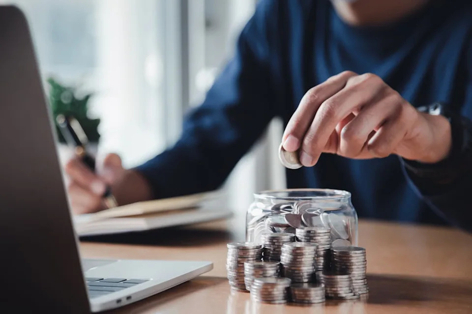 Why I Can't Stop Buying This 6.2%-Yielding Monthly Dividend Stock