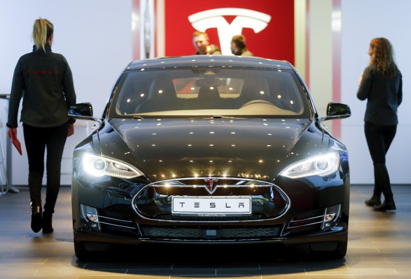 JPM says buy these 2 auto supplier stocks over Tesla