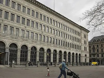 Swiss deflation fuels talks of negative interest rates: Is SNB ready?