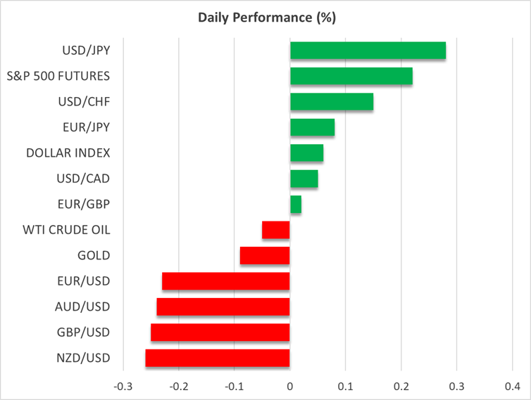 US Dollar Under Pressure Amid Trump Push and Fed Cut Speculation